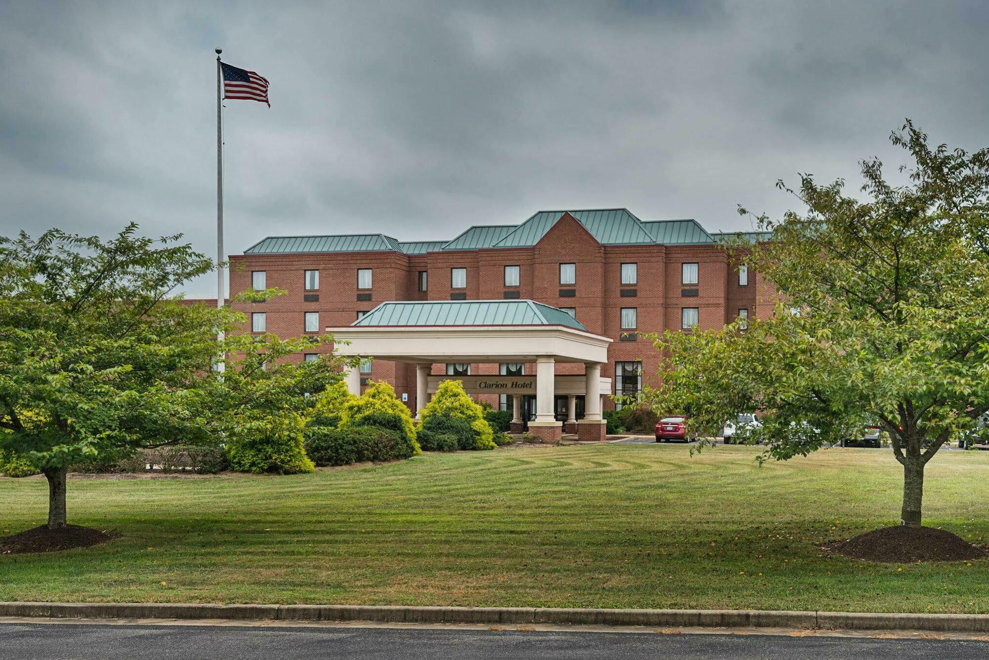 Clarion Hotel & Conference Center Shepherdstown Zewnętrze zdjęcie